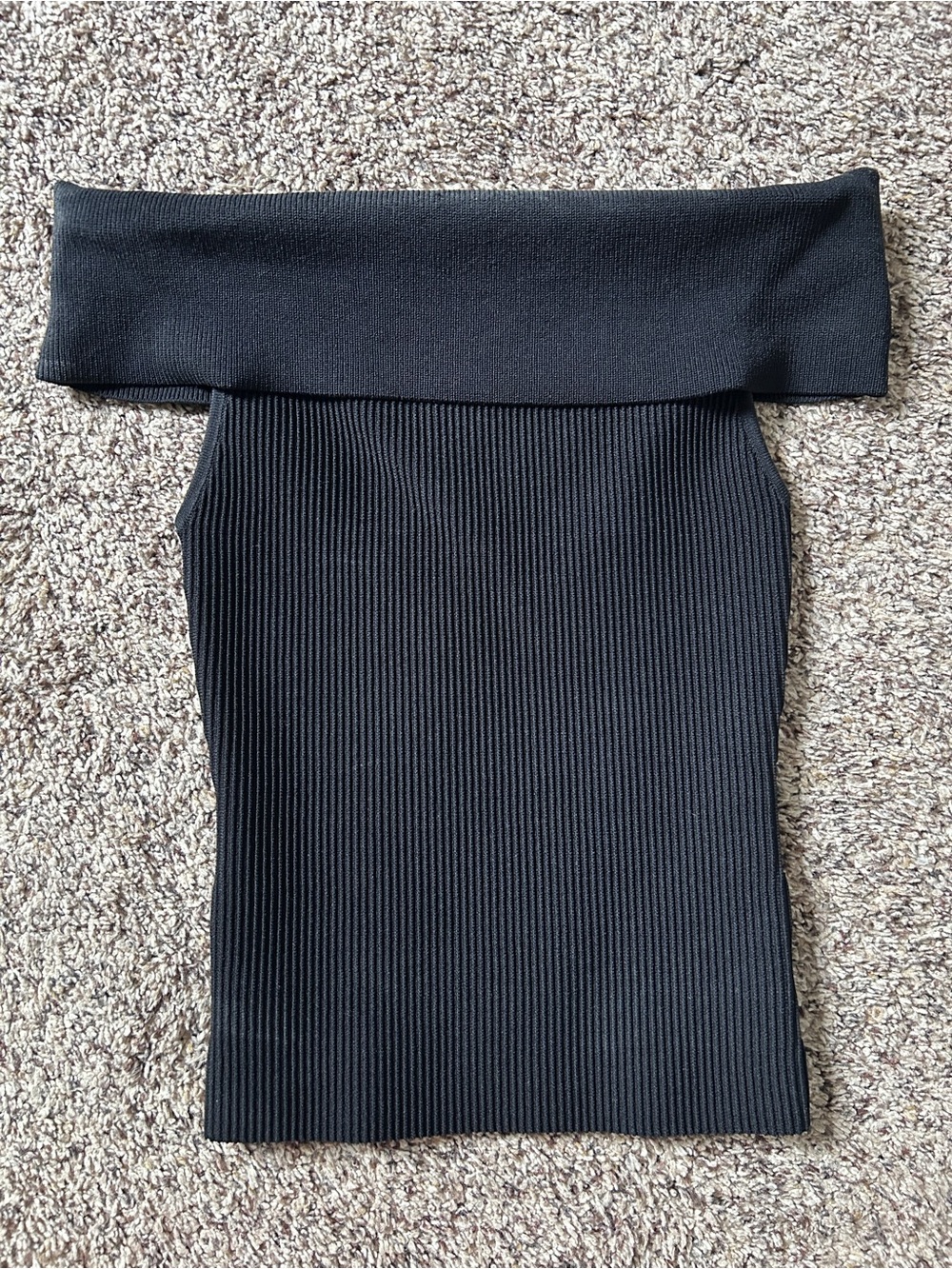 Aritzia Black Off-the-Shoulder Ribbed Top